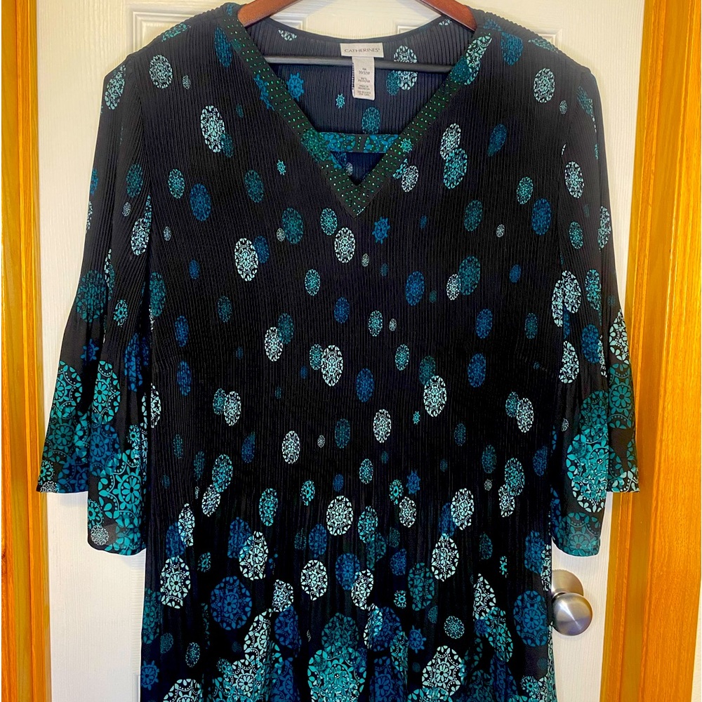 COPY - Lightly worn, Catherine’s black with green designs tunic top, 34/36.